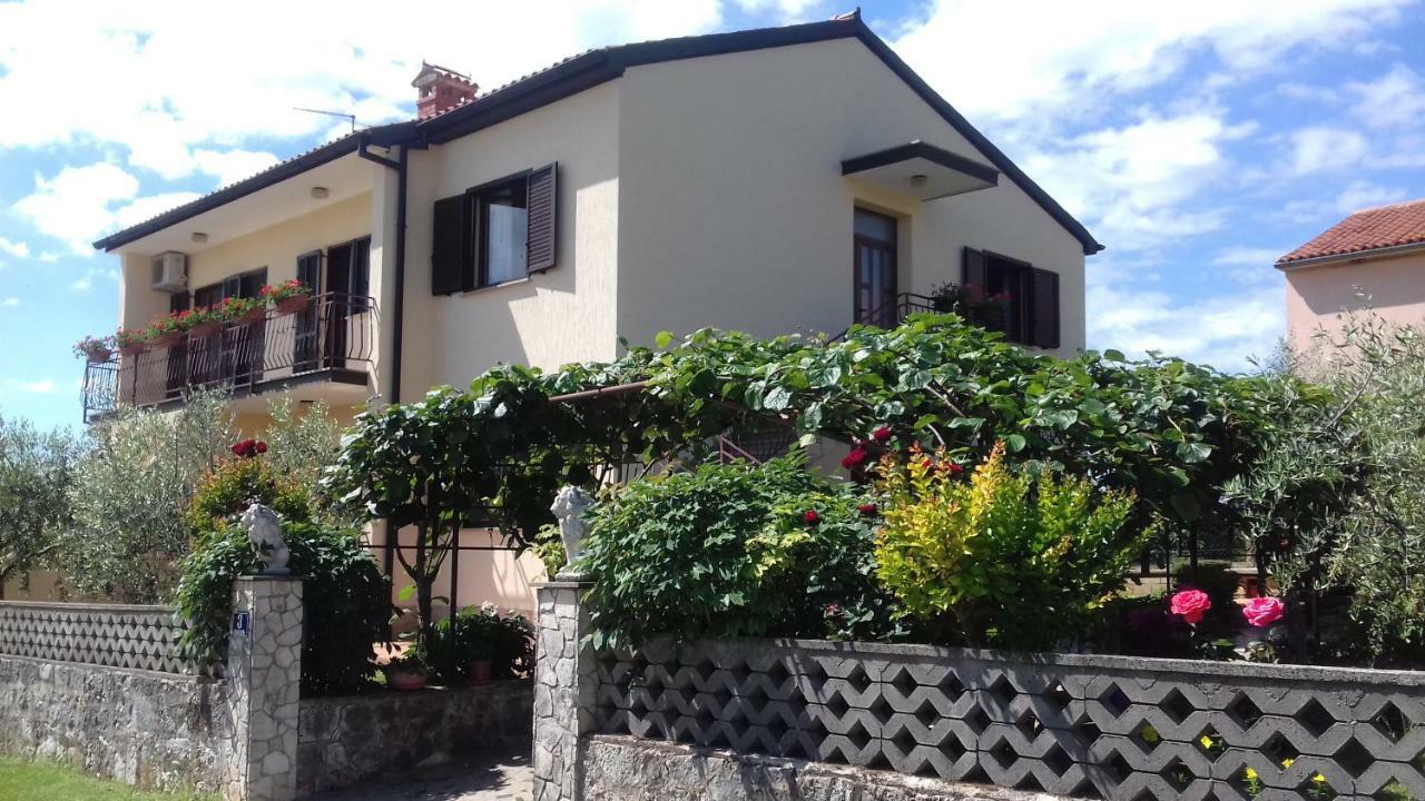 Apartment Anna Porec Exterior photo